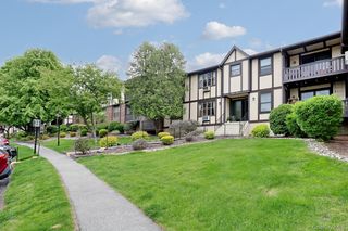 945 Sierra Vista Lane, Valley Cottage, NY 10989
