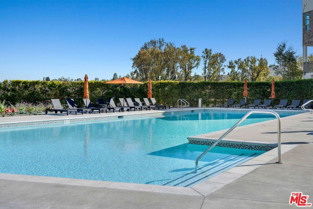 Image 14 of property listing at 27659 S Rosewood Lane, San Pedro, CA 90732