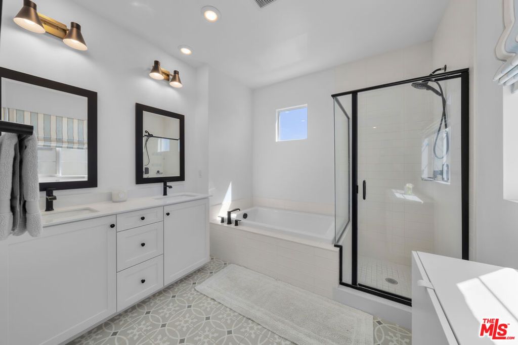 Image 32 of property listing at 27659 S Rosewood Lane, San Pedro, CA 90732
