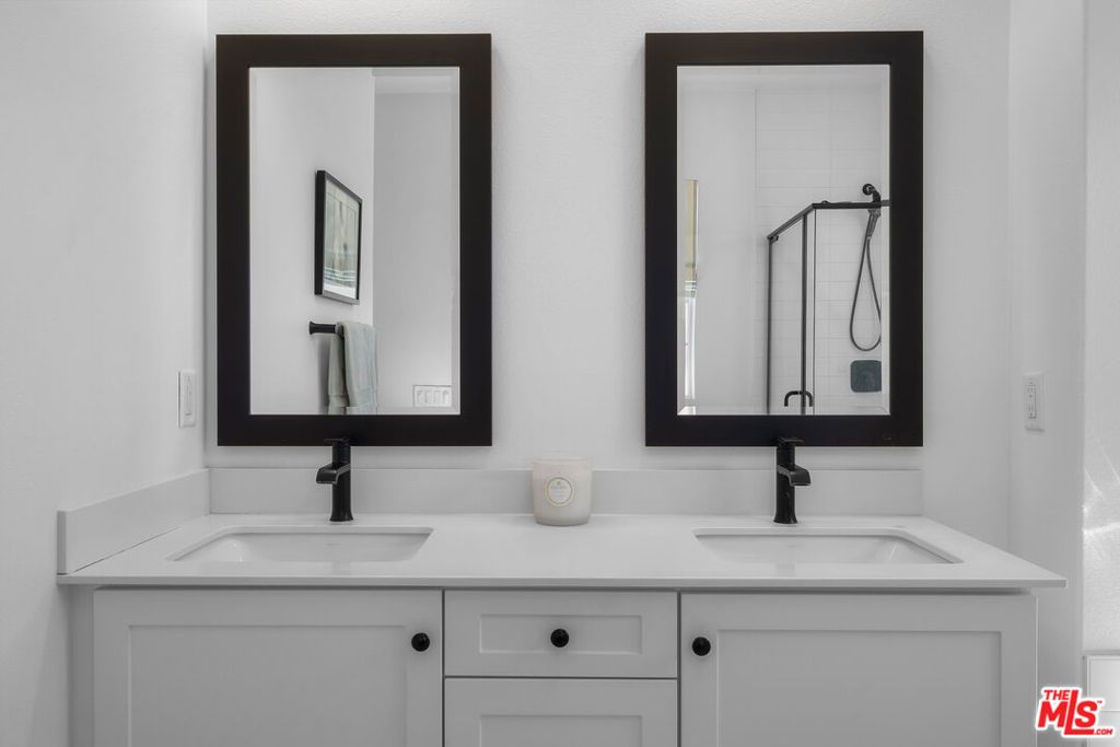Image 33 of property listing at 27659 S Rosewood Lane, San Pedro, CA 90732