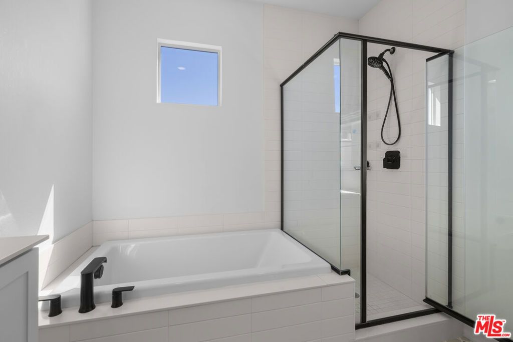 Image 36 of property listing at 27659 S Rosewood Lane, San Pedro, CA 90732