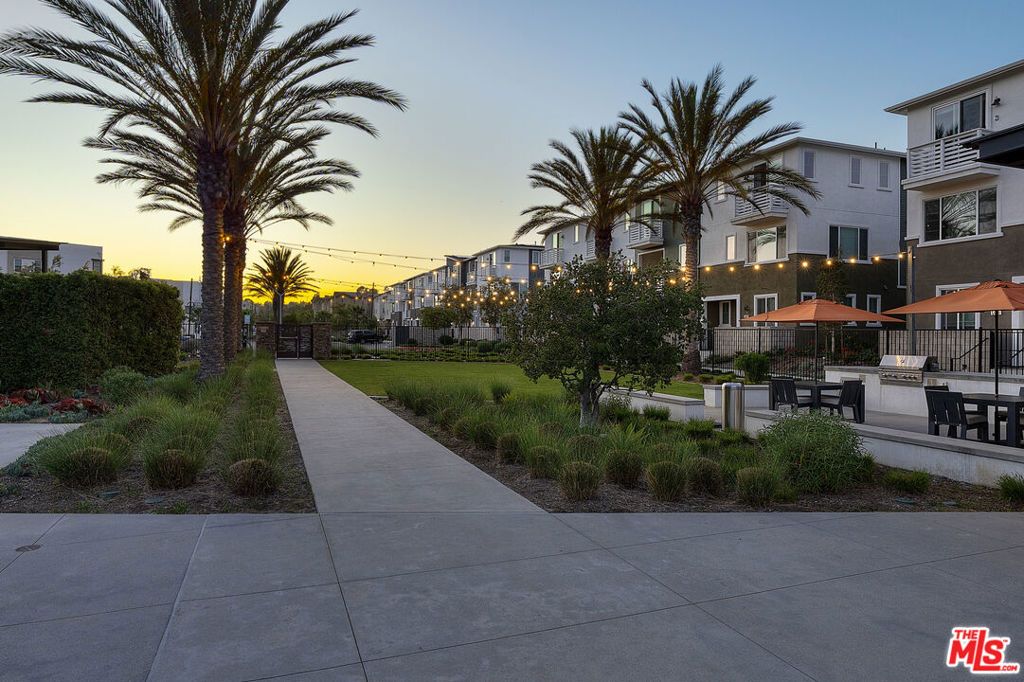 Image 53 of property listing at 27659 S Rosewood Lane, San Pedro, CA 90732