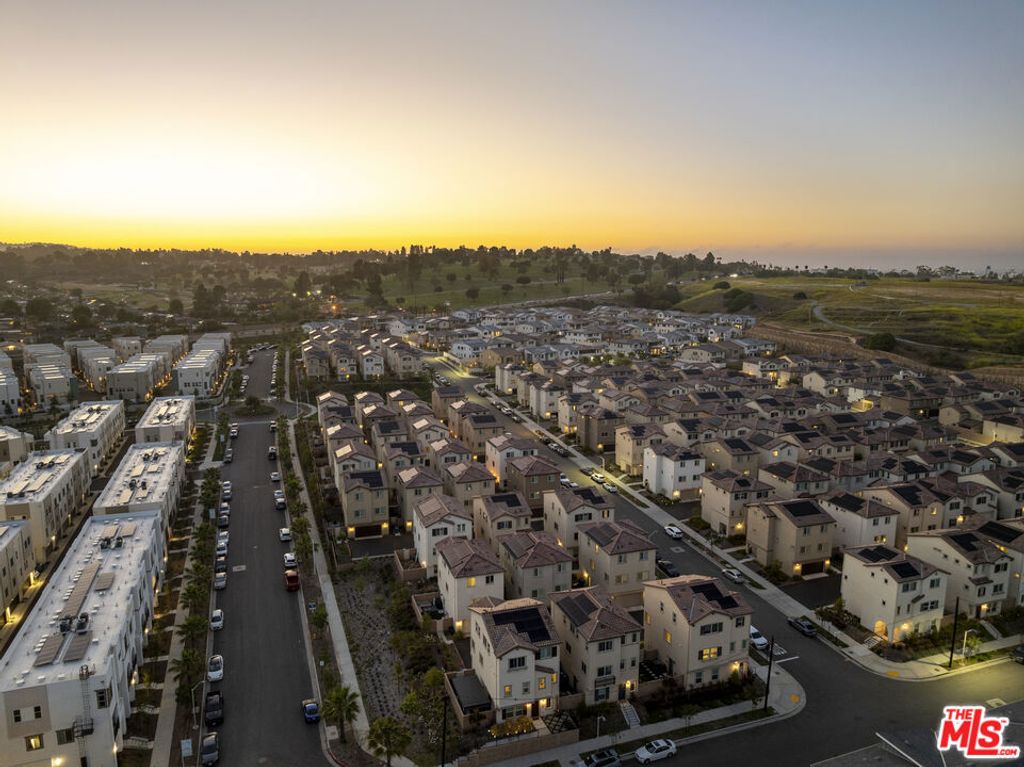 Image 59 of property listing at 27659 S Rosewood Lane, San Pedro, CA 90732