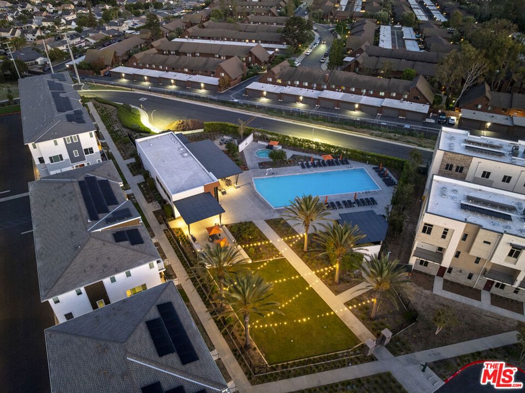Image 9 of property listing at 27659 S Rosewood Lane, San Pedro, CA 90732