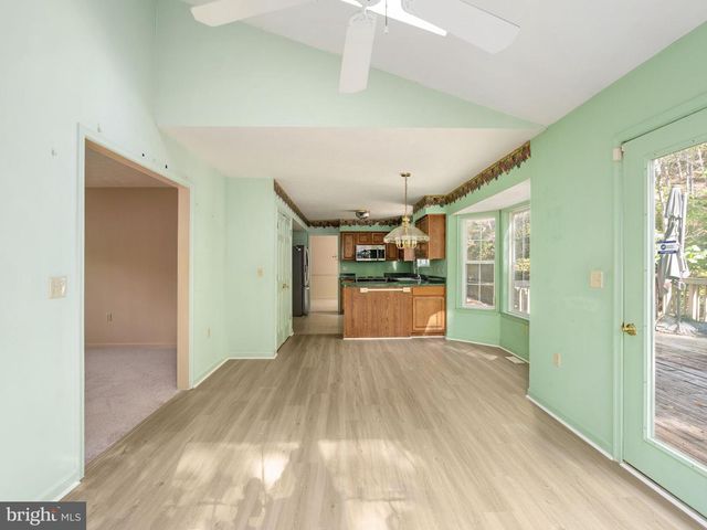 2452 HARPOON DR, Stafford, VA 22554