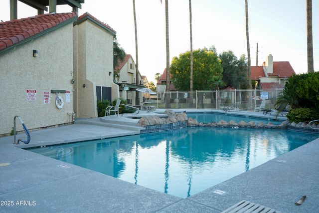 30 E BROWN Road 2106, Mesa, AZ 85201