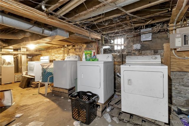 227 Genesee Street, Lockport City, NY 14094