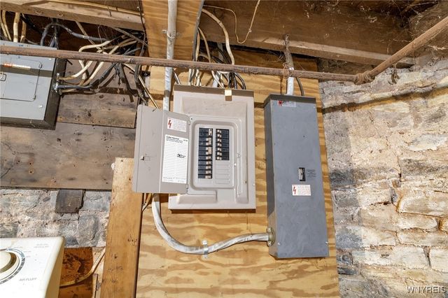 227 Genesee Street, Lockport City, NY 14094