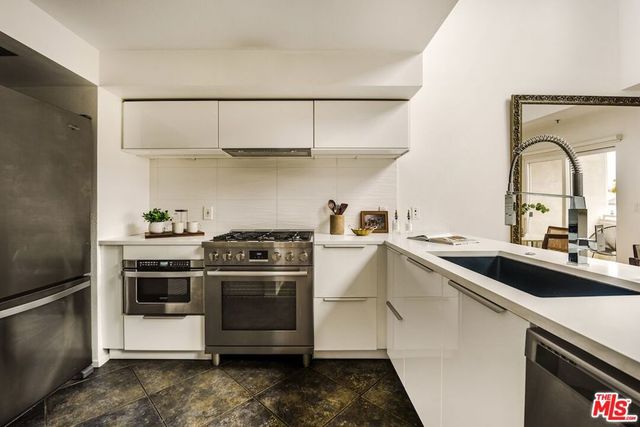 13200 Pacific 448, Playa Vista, CA 90094