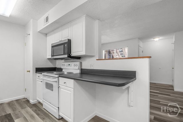401 N Cromwell Road T-1, Savannah, GA 31410