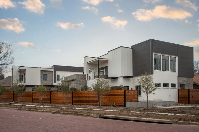 4404 Camp Bowie Boulevard, Fort Worth, TX 76107