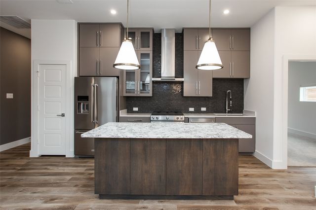 4404 Camp Bowie Boulevard, Fort Worth, TX 76107