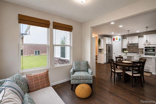 30081 Braeburn Street, New Hudson, MI 48165