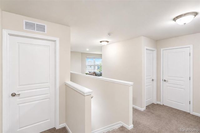 30081 Braeburn Street, New Hudson, MI 48165