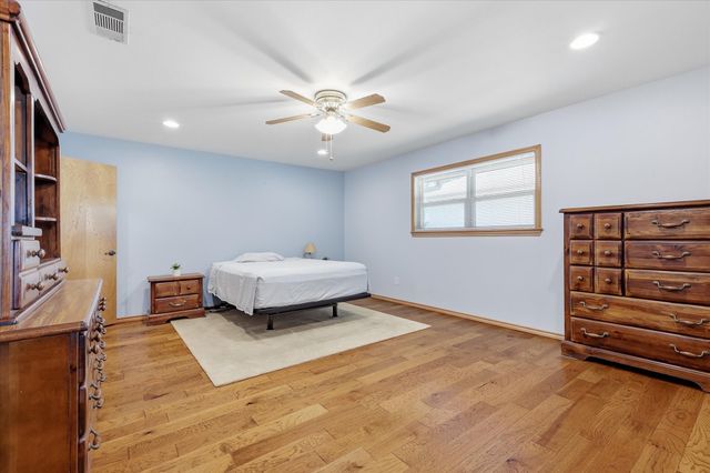 2509 Radcliffe Drive, Arlington, TX 76012