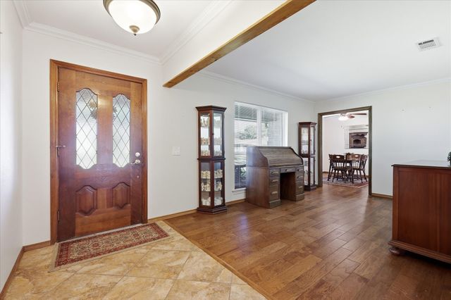 2509 Radcliffe Drive, Arlington, TX 76012