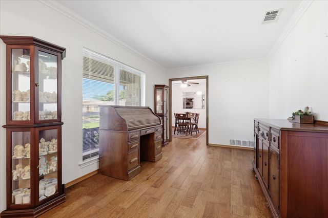 2509 Radcliffe Drive, Arlington, TX 76012