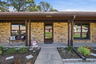 2509 Radcliffe Drive, Arlington, TX 76012