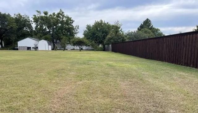 4518 Lakecrest Drive, The Colony, TX 75056