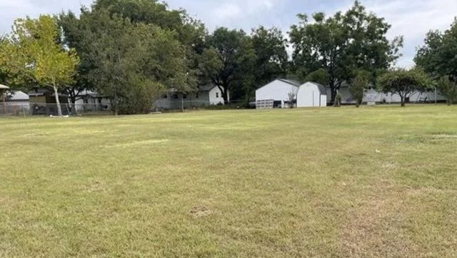 4518 Lakecrest Drive, The Colony, TX 75056