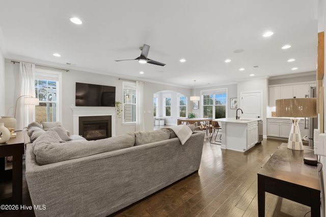 436 Island End Court, Wilmington, NC 28412