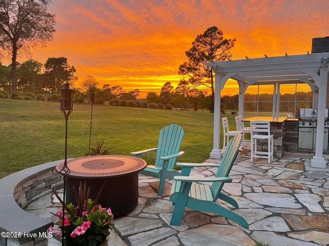 436 Island End Court, Wilmington, NC 28412