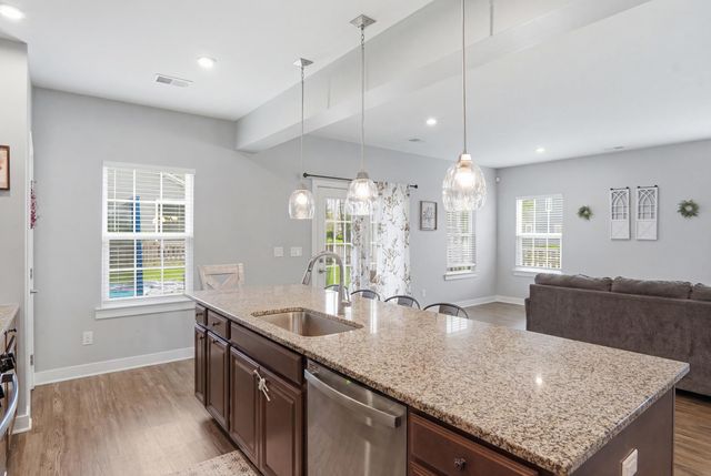 109 Goose Road, Summerville, SC 29483