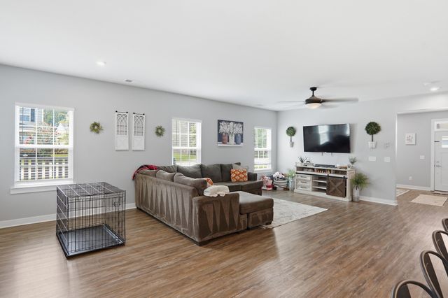 109 Goose Road, Summerville, SC 29483