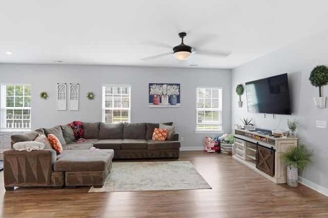 109 Goose Road, Summerville, SC 29483