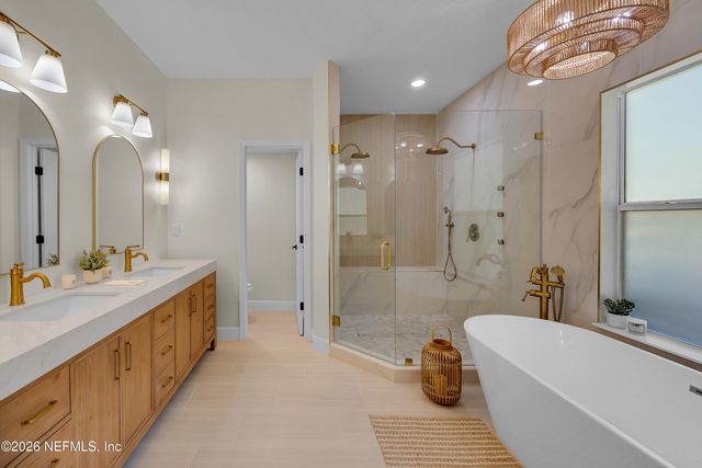 13850 WINDSOR CROWN Court E, Jacksonville, FL 32225