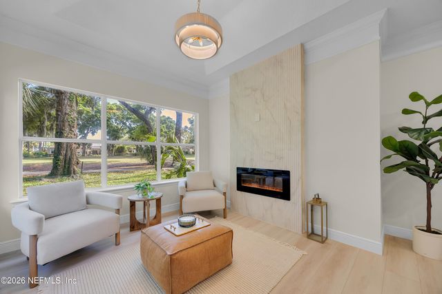 13850 WINDSOR CROWN Court E, Jacksonville, FL 32225