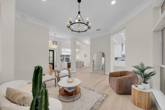 13850 WINDSOR CROWN Court E, Jacksonville, FL 32225