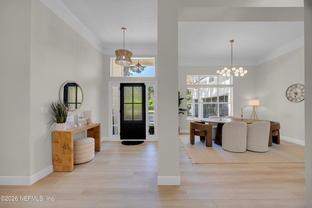 13850 WINDSOR CROWN Court E, Jacksonville, FL 32225