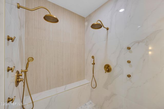 13850 WINDSOR CROWN Court E, Jacksonville, FL 32225