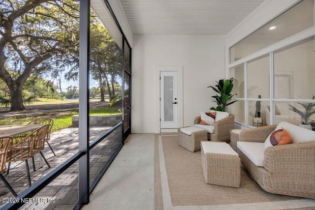 13850 WINDSOR CROWN Court E, Jacksonville, FL 32225