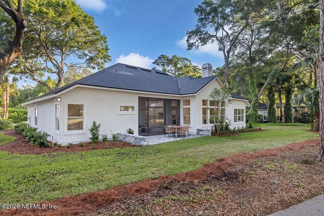 13850 WINDSOR CROWN Court E, Jacksonville, FL 32225