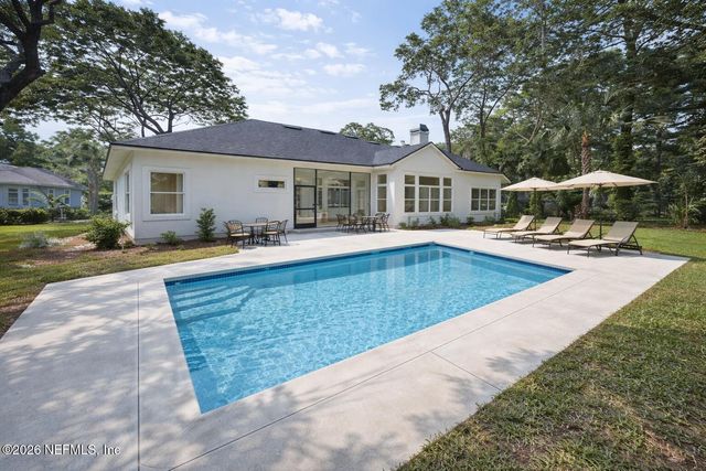 13850 WINDSOR CROWN Court E, Jacksonville, FL 32225