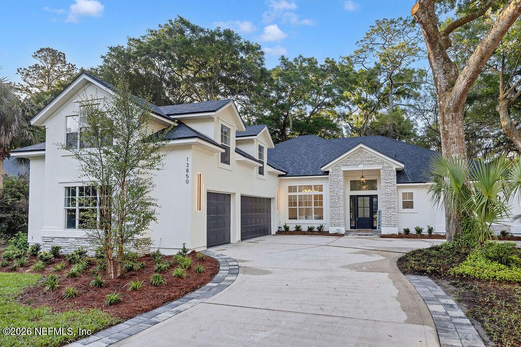 13850 WINDSOR CROWN Court E, Jacksonville, FL 32225