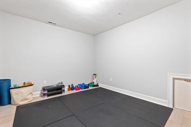 843 Ledgewood Way 843, Clinton, MA 01510