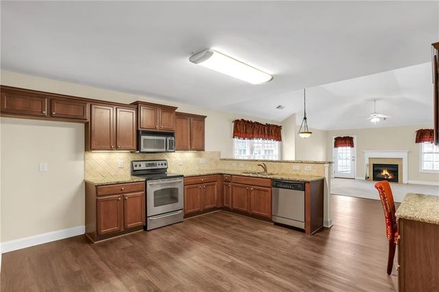 2055 Hickory Station Circle, Snellville, GA 30078