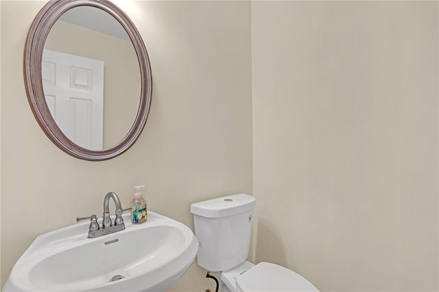 2055 Hickory Station Circle, Snellville, GA 30078