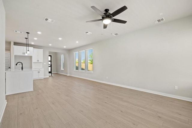 139 Great Sequoia Lane, Dripping Springs, TX 78620