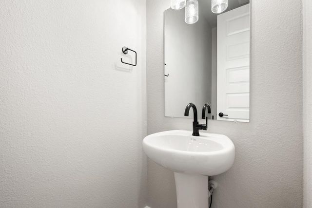 139 Great Sequoia Lane, Dripping Springs, TX 78620