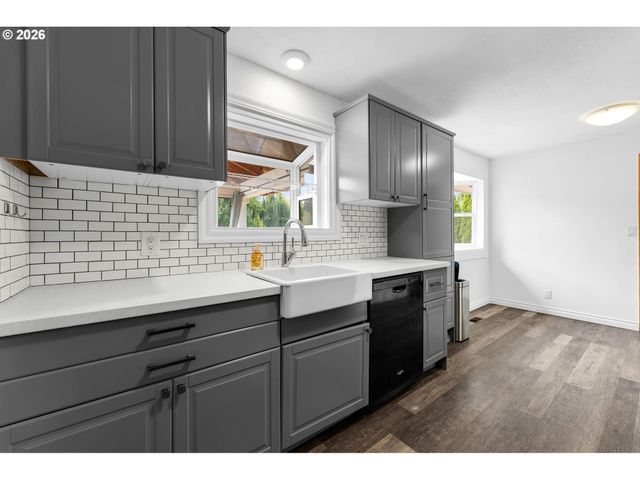 4704 Nw GRANT St, Vancouver, WA 98663
