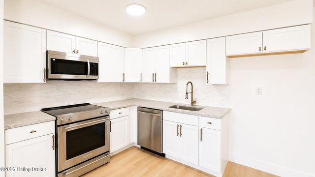 4107 Glen Valley Rd, Louisville, KY 40219