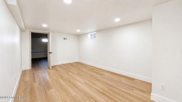 4107 Glen Valley Rd, Louisville, KY 40219