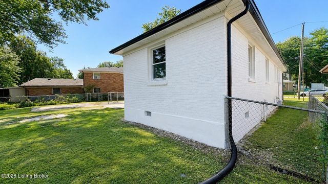 4107 Glen Valley Rd, Louisville, KY 40219