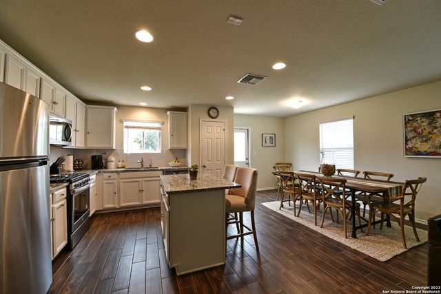 7807 Cottonwood Ridge, Boerne, TX 78015