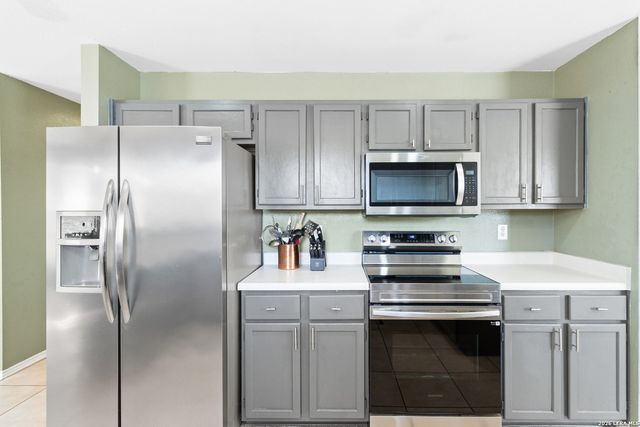 7318 MESQUITE CRK, San Antonio, TX 78244