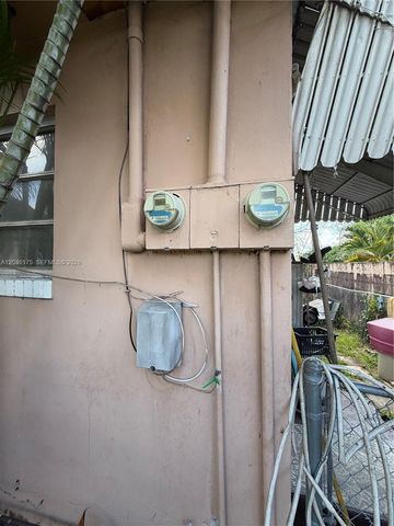 745 NW 32nd Ave, Miami, FL 33125